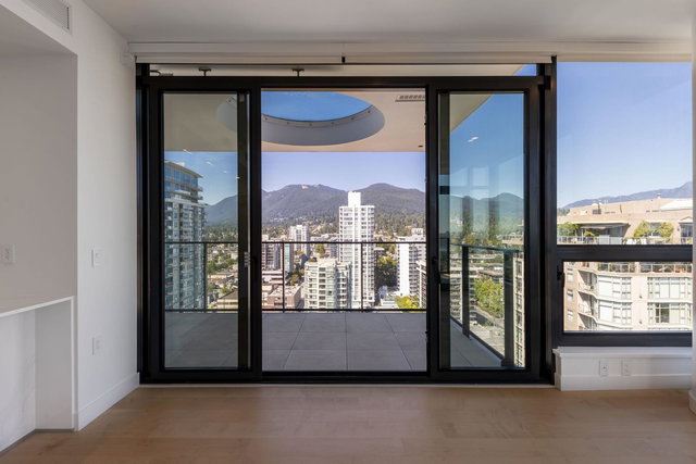 1705 - 135 13th Street E