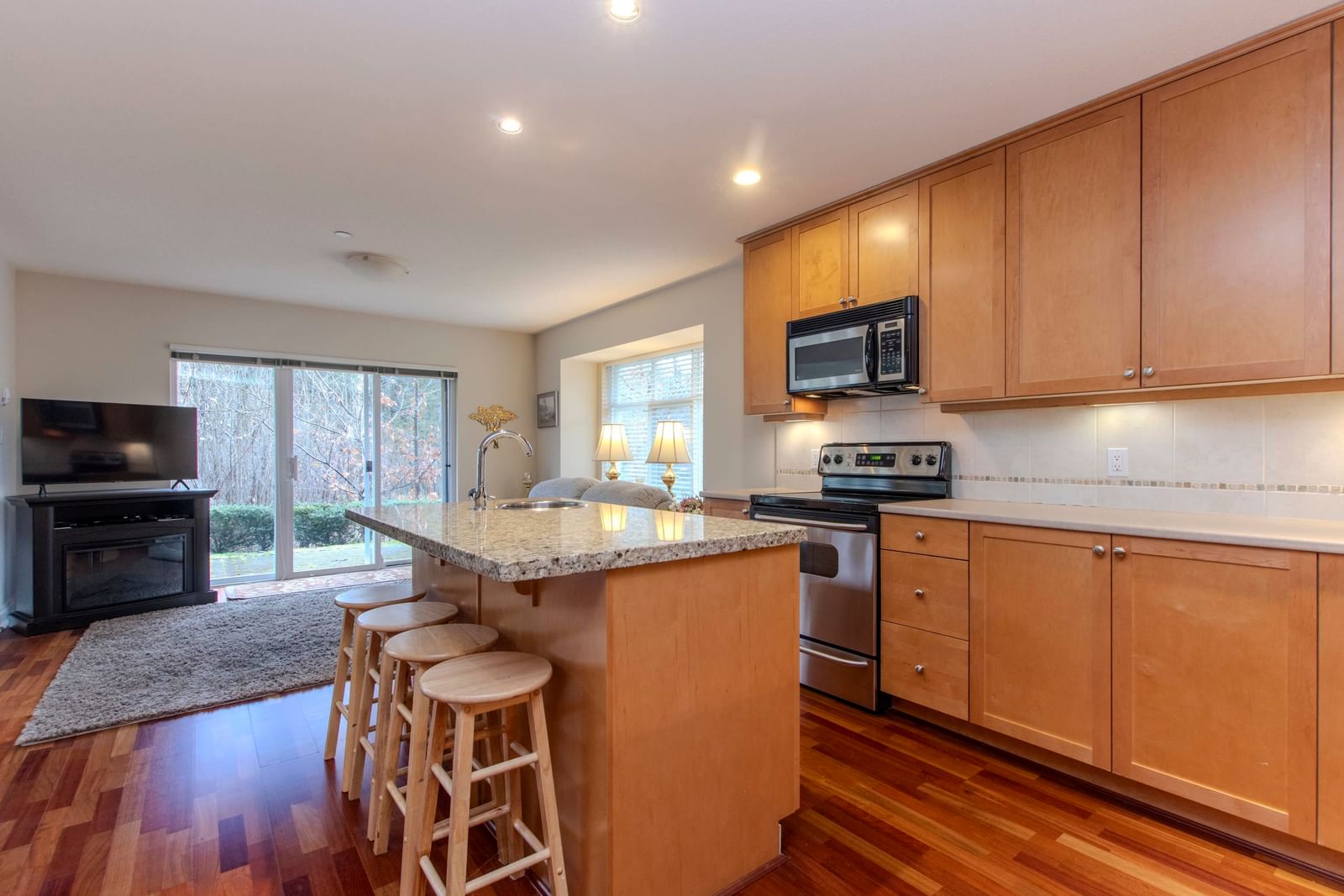 Listing Image 13
