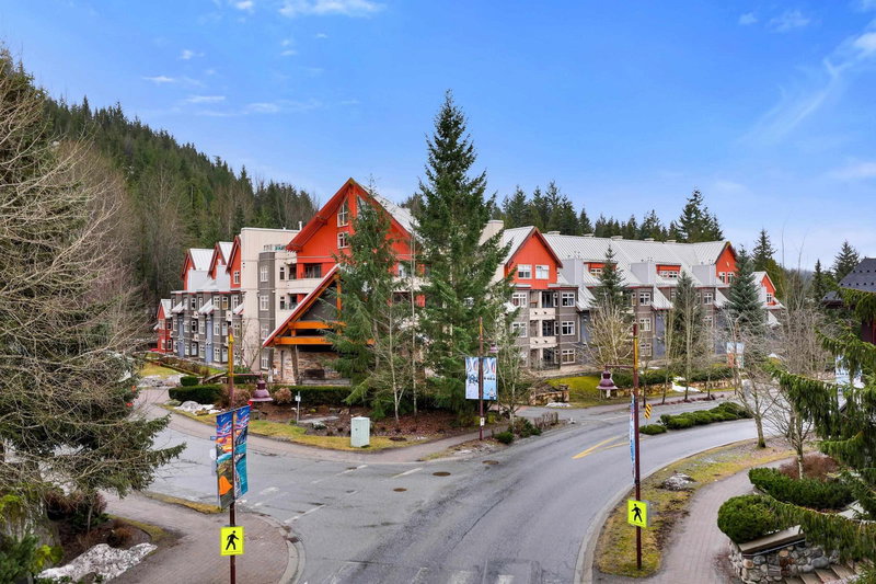 207 - 2050 Lake Placid Road, Whistler, V8E 0A8 | Image 2