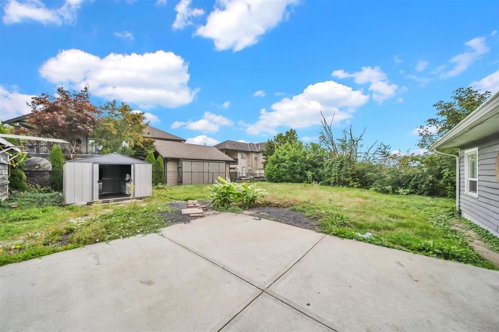 Listing Image 17