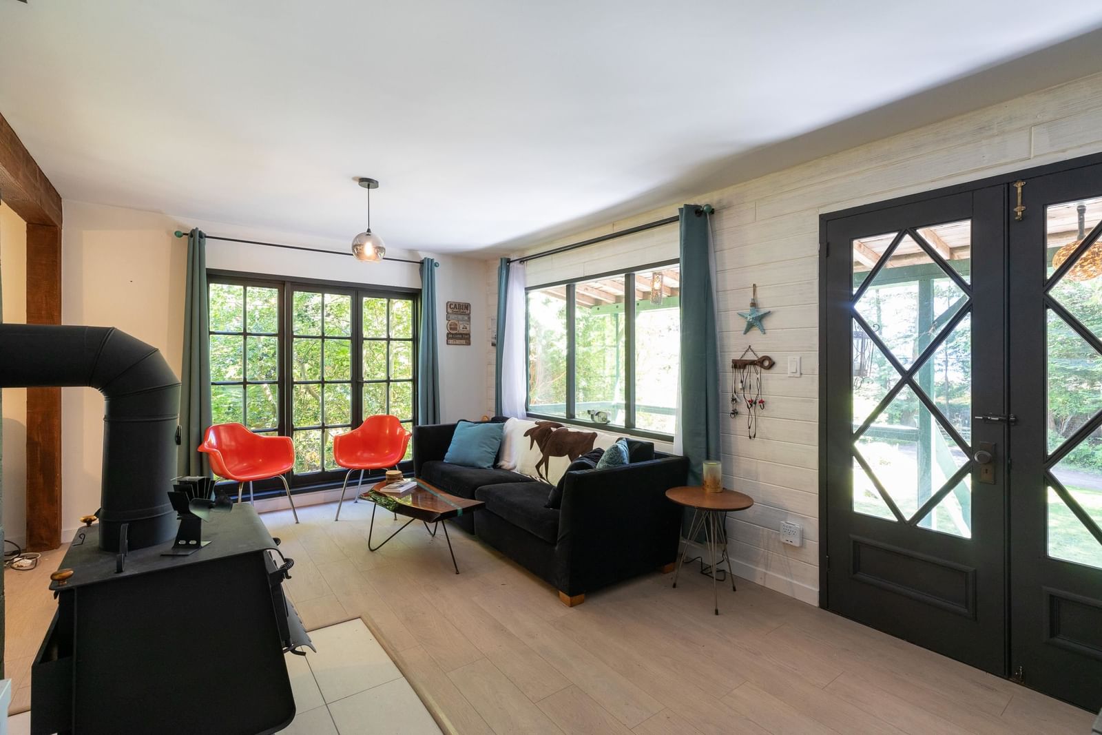 Listing Image 9