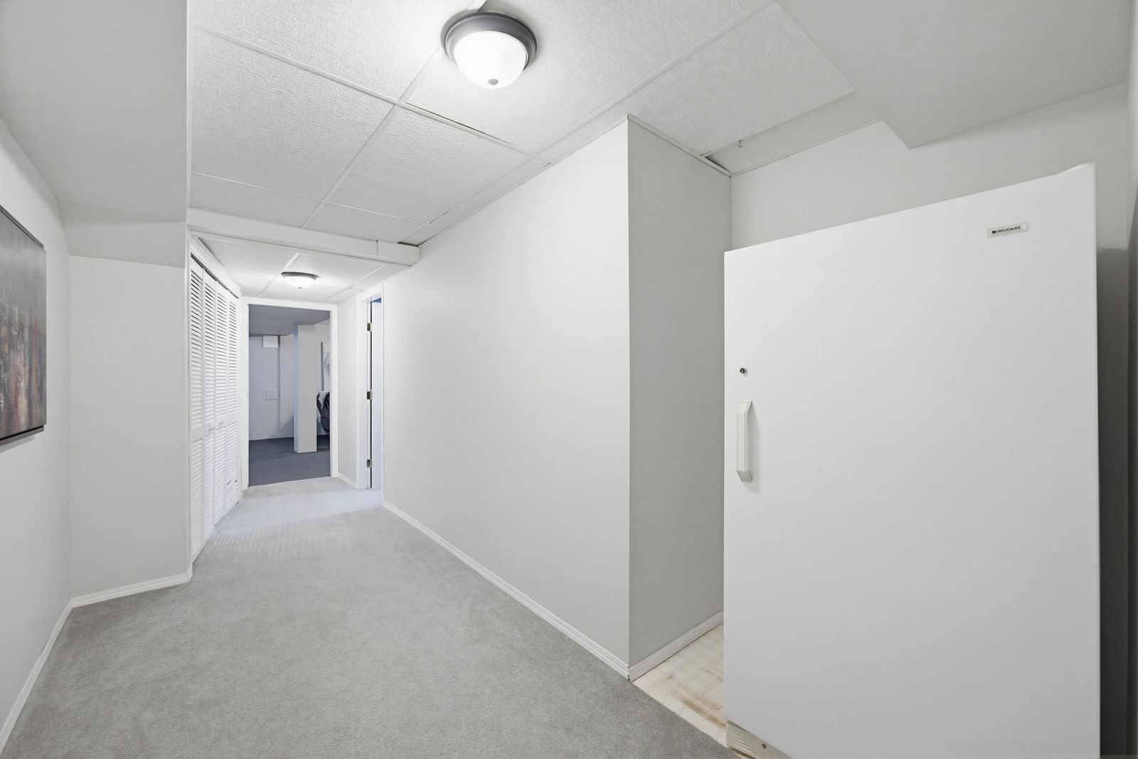 Listing Image 28