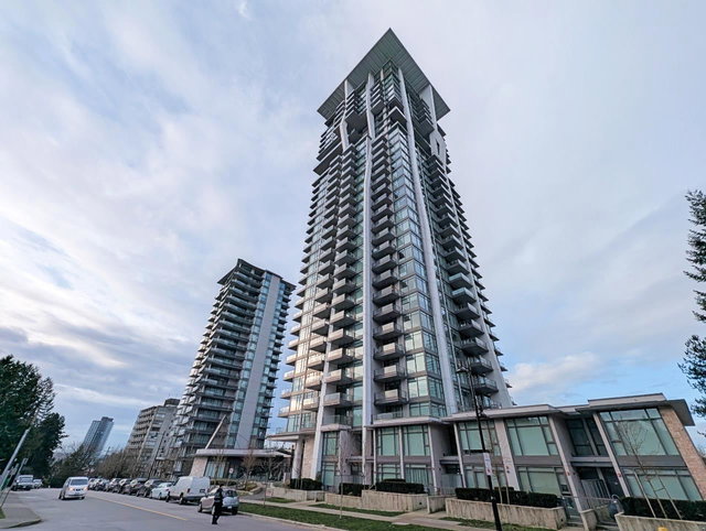 807 - 450 Westview Street