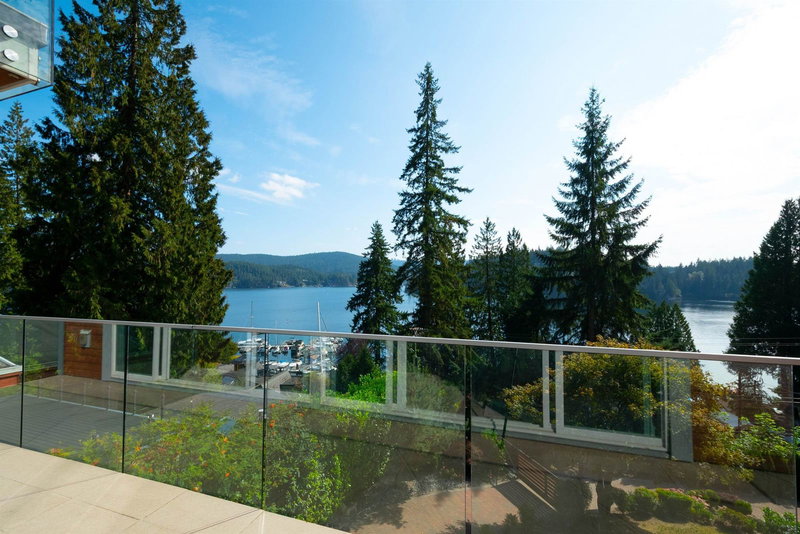 2867 Panorama Drive, North Vancouver, V7G 1V7 | Image 2