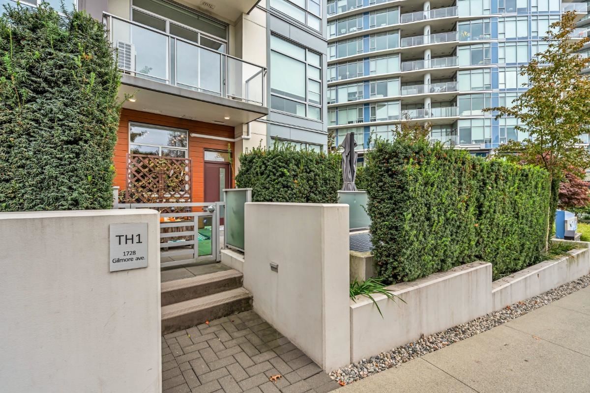 Listing Image 14