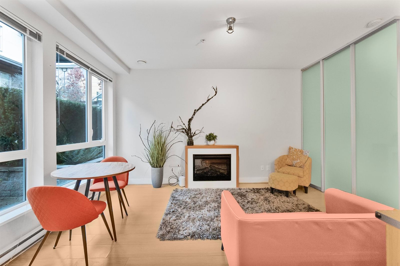 Listing Image 8