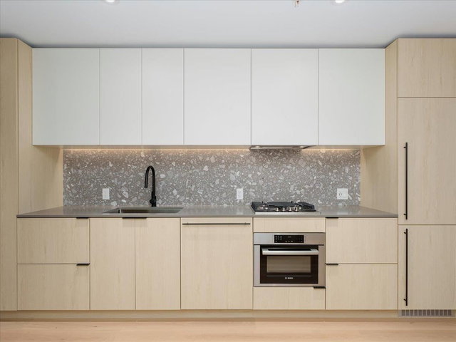 513 - 2471 St George Street