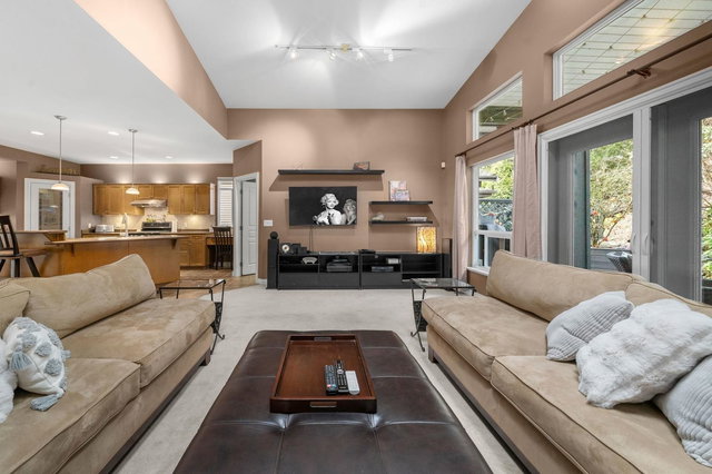 6 - 11442 Best Street