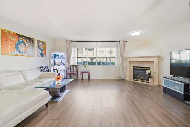 21 - 8591 Blundell Road