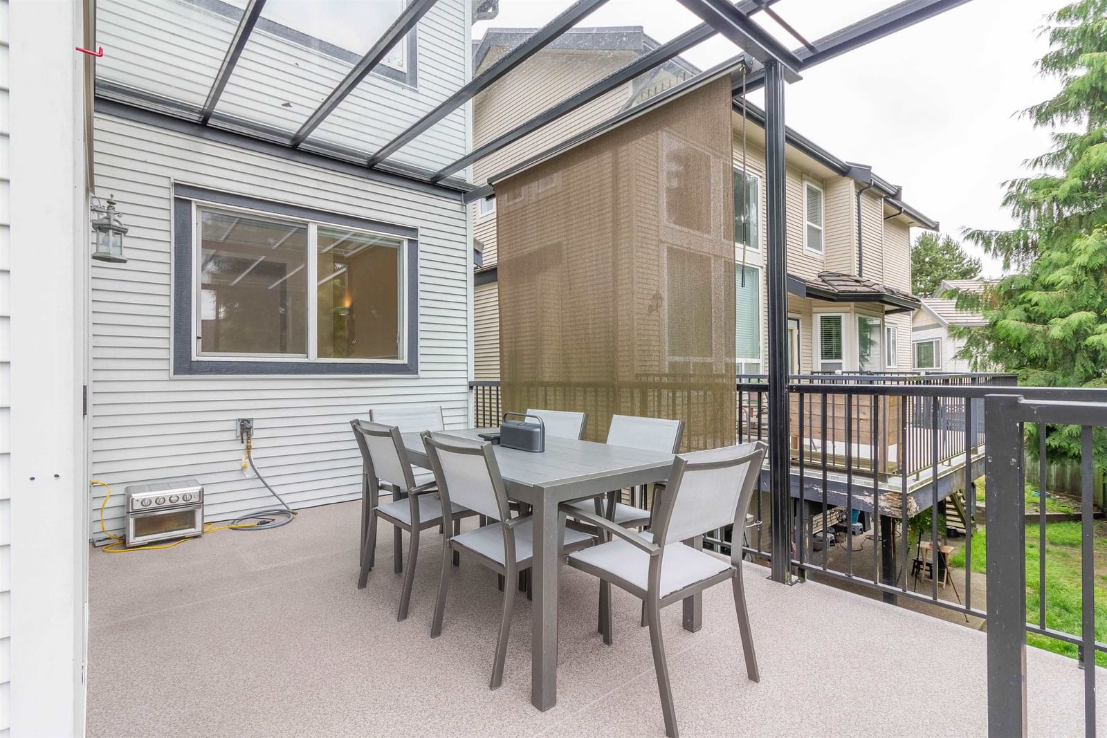 Listing Image 12