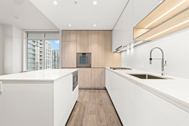 601 - 6200 Minoru Boulevard