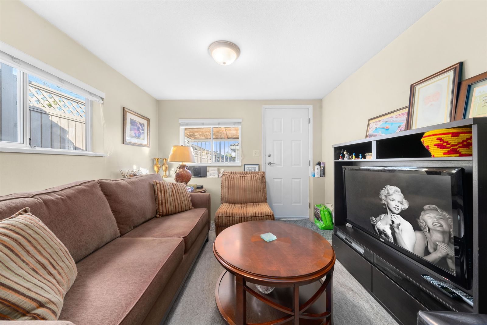 Listing Image 15