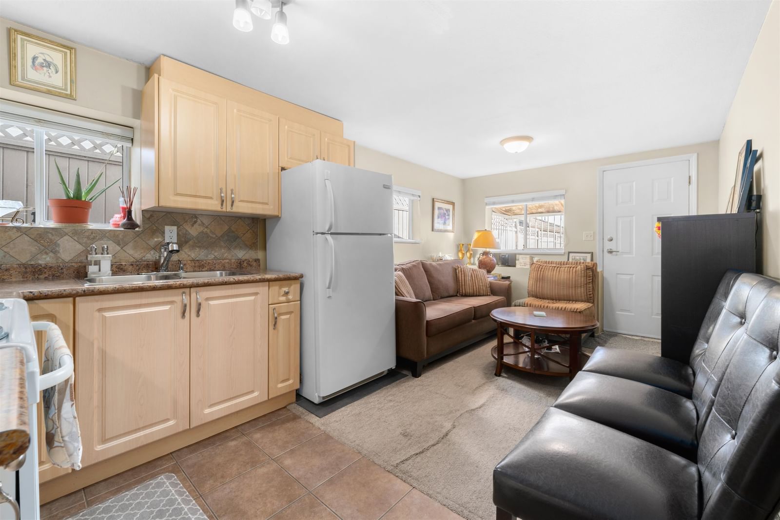 Listing Image 16
