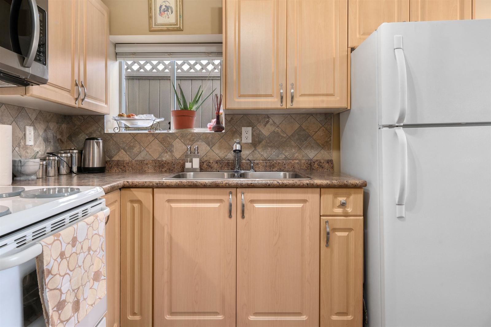 Listing Image 19