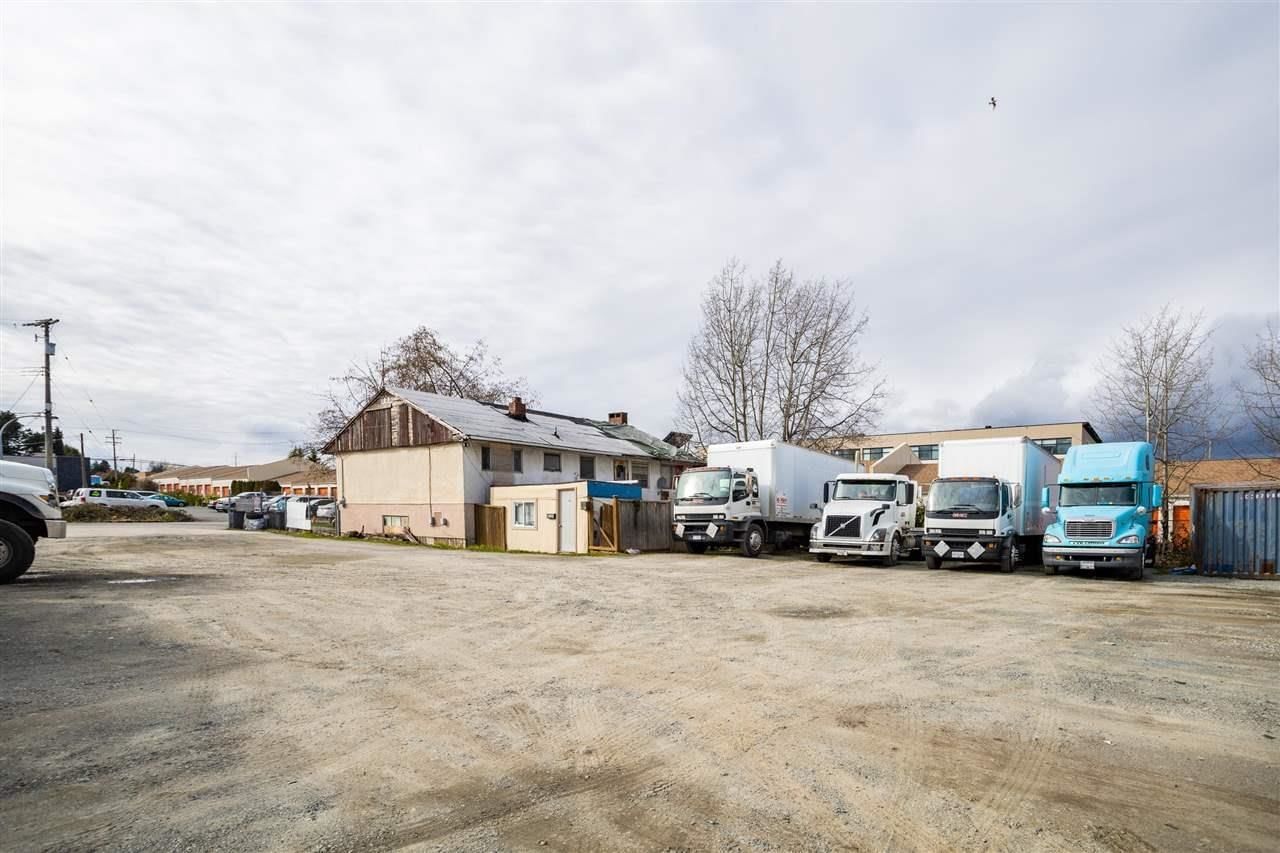 Listing Image 11