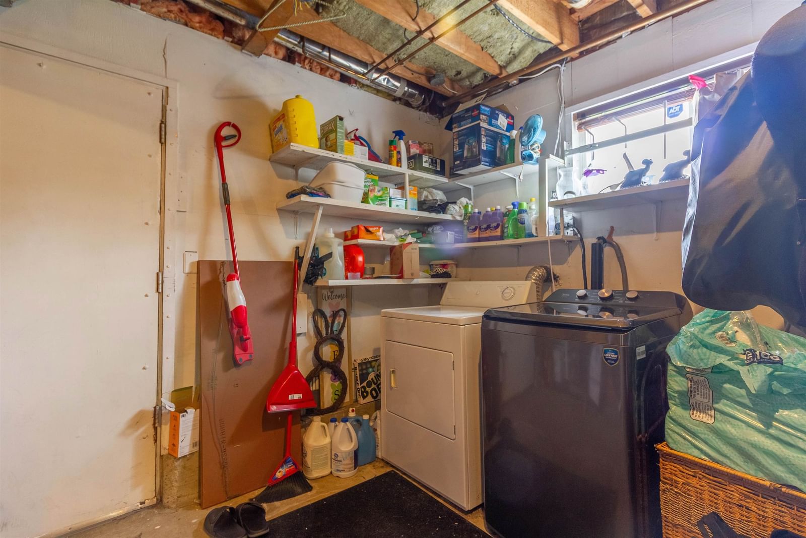 Listing Image 20