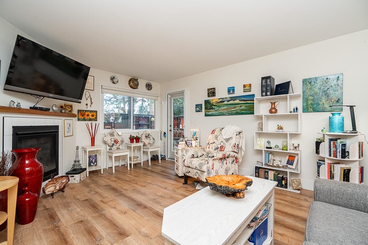 Listing Image 9