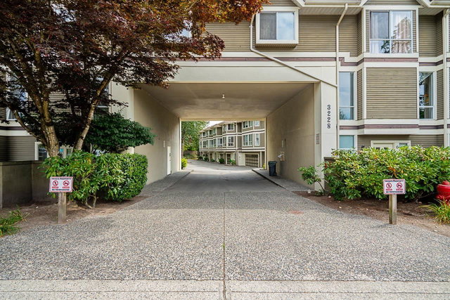 12 - 3228 Raleigh Street