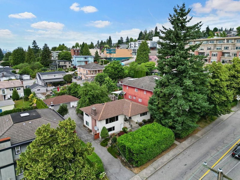 535 Holdom Avenue, Burnaby, V5B 3V3 | Image 2
