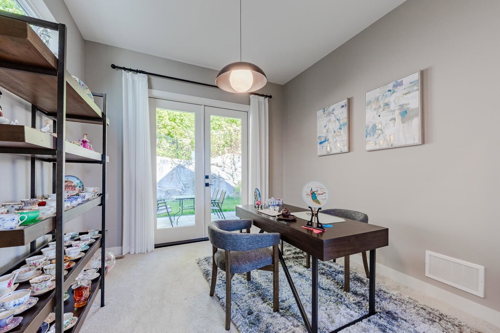 Listing Image 12