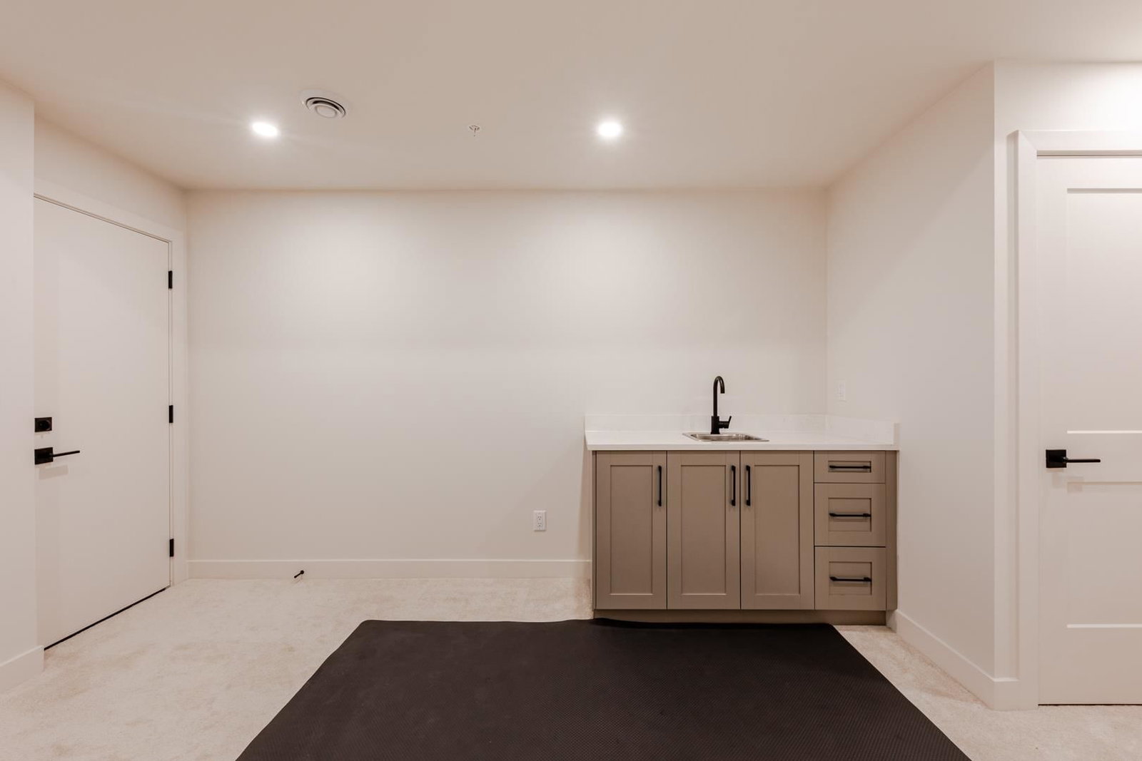 Listing Image 30