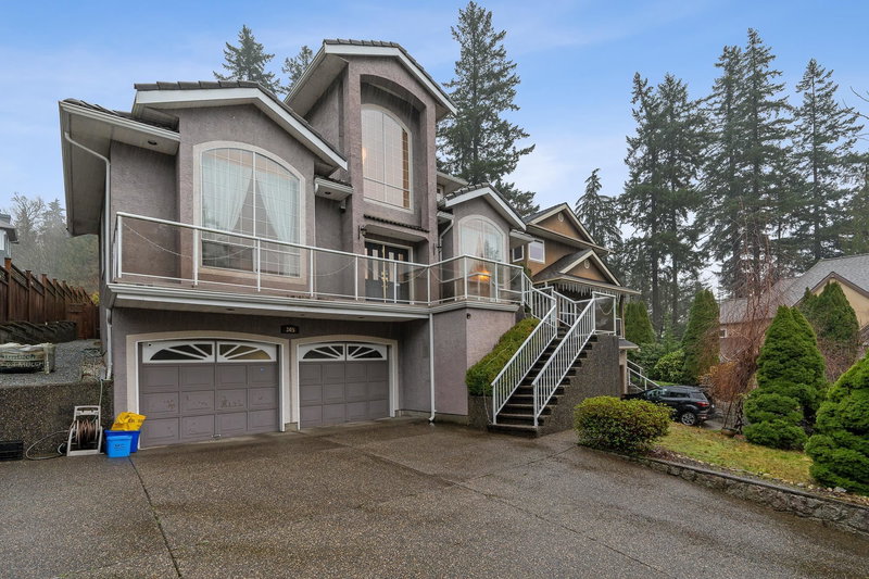 305 Sorrento Place, Coquitlam, V3K 6P4 | Image 2
