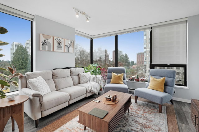 508 - 7178 Collier Street