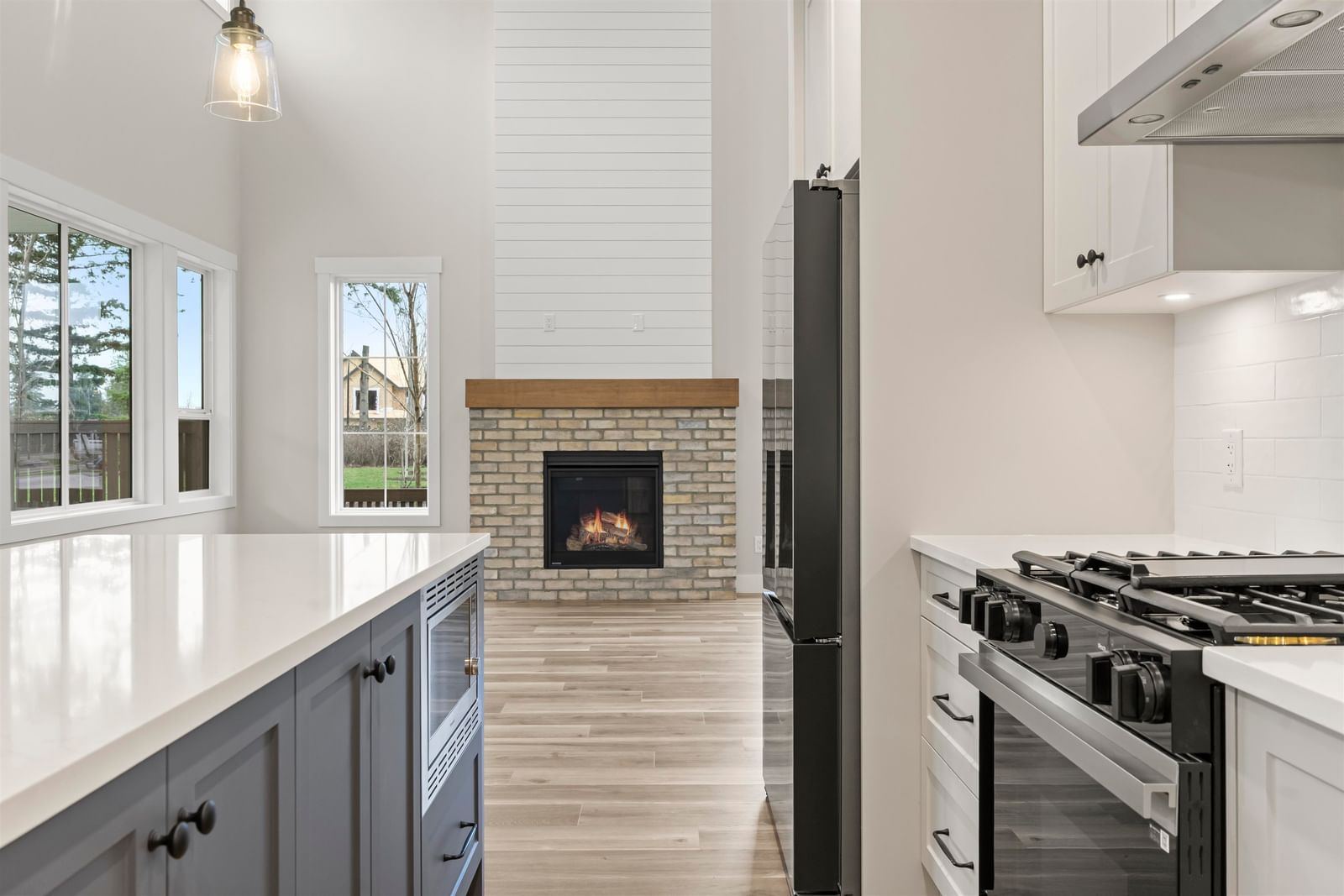 Listing Image 15
