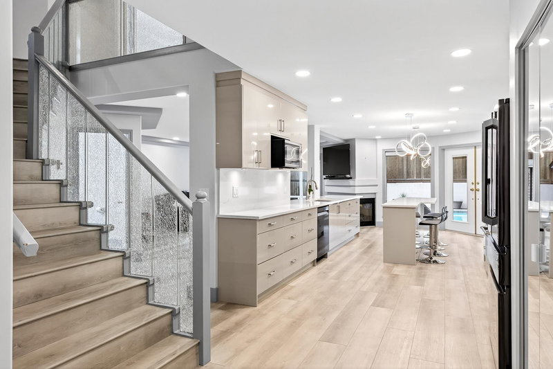 2271 Sorrento Drive, Coquitlam, V3K 6P4 | Image 2