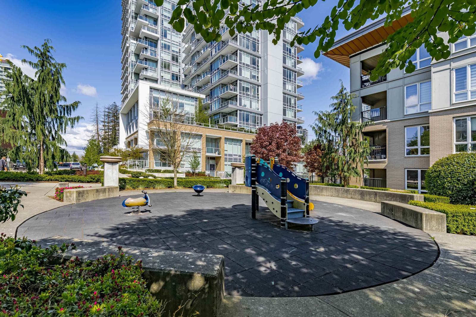 Listing Image 15