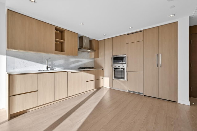 1603 - 4730 Lougheed Highway