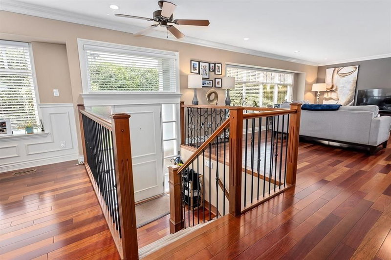 1122 Rochester Avenue, Coquitlam, V3K 2X4 | Image 2