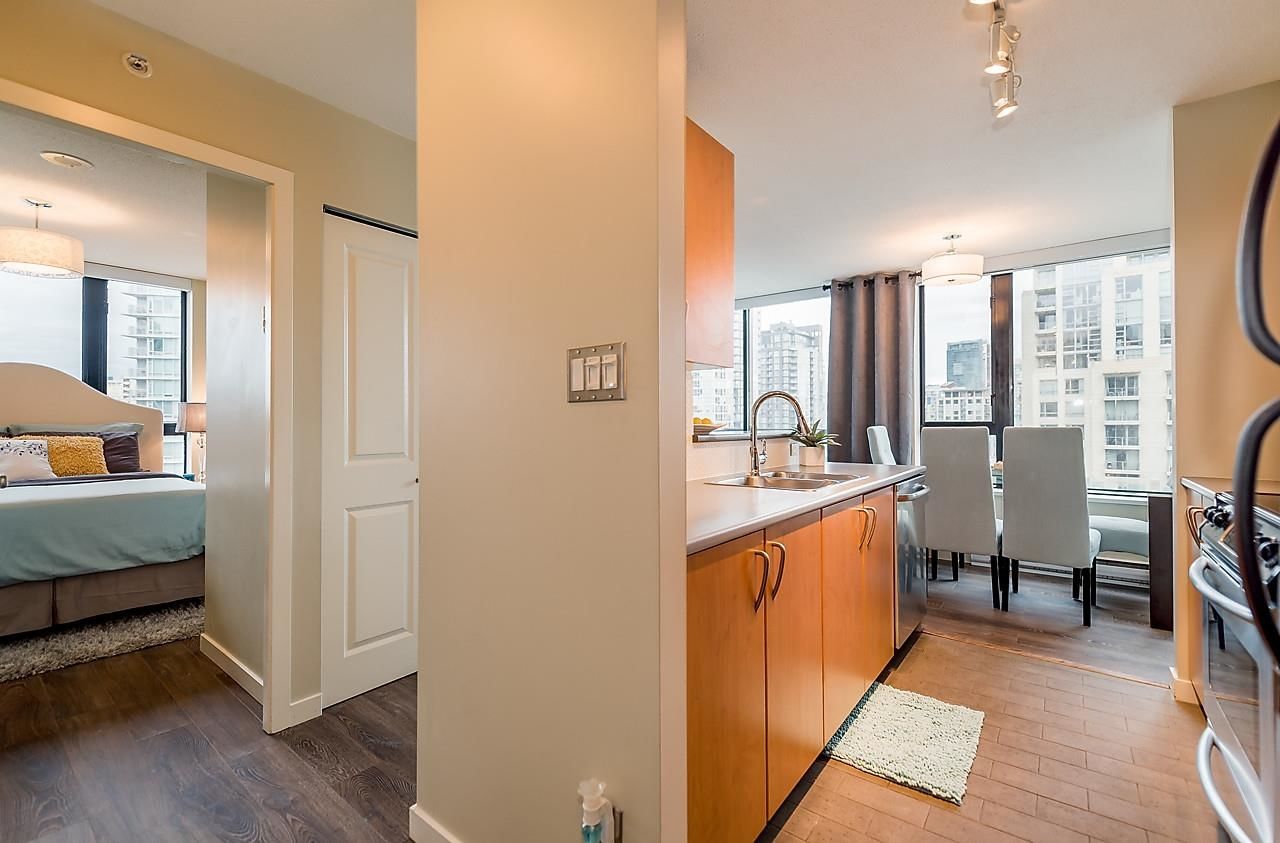 Listing Image 10