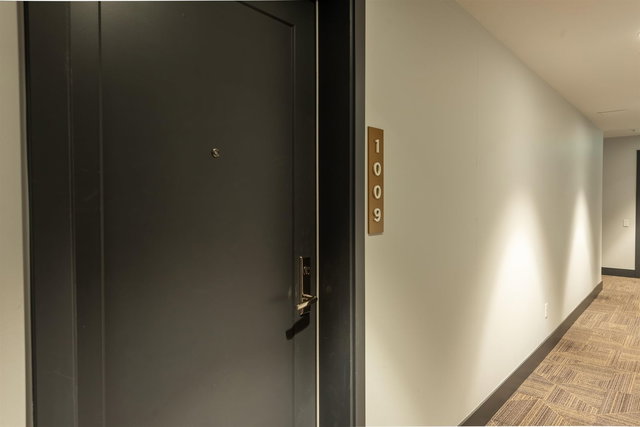 1009 - 8133 Cook Road