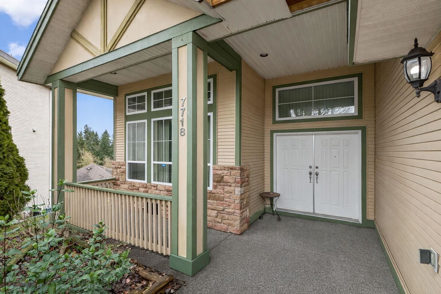 Listing Image 5