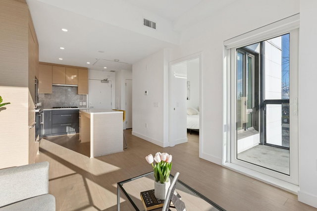 415 - 8888 Osler Street