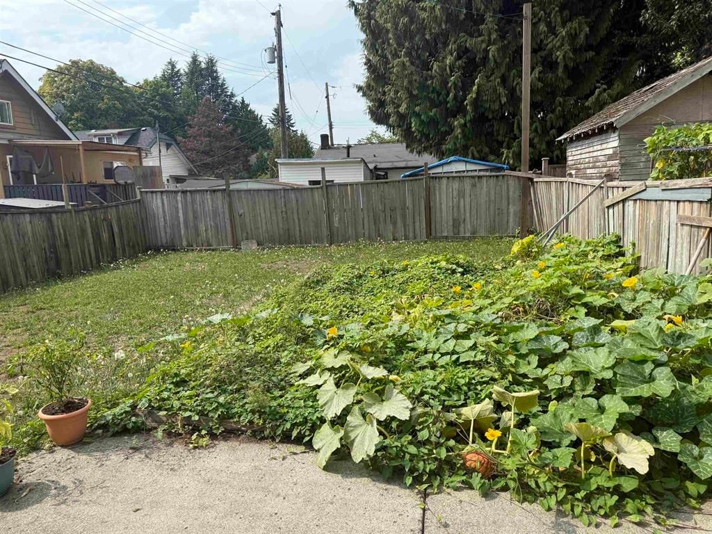 Listing Image 17