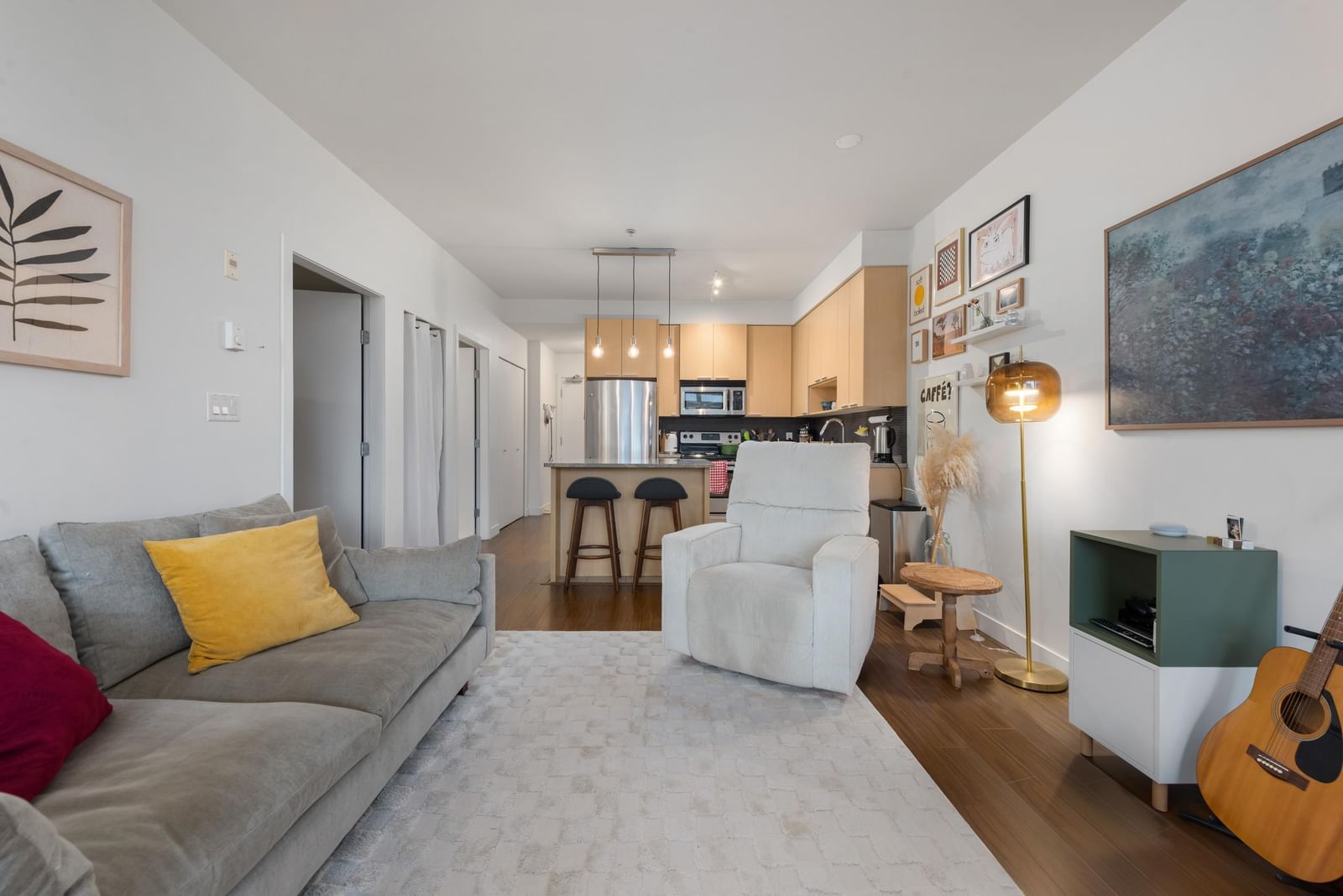 Listing Image 9