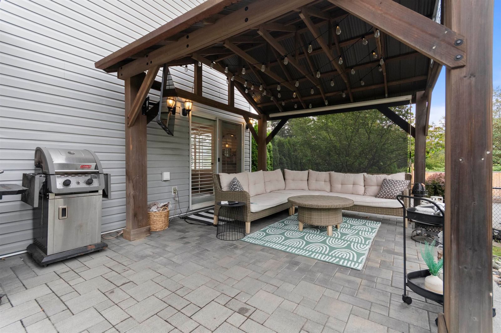 Listing Image 5