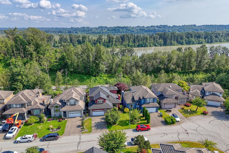 2161 Drawbridge Close, Port Coquitlam, V3C 6H9 | Image 3