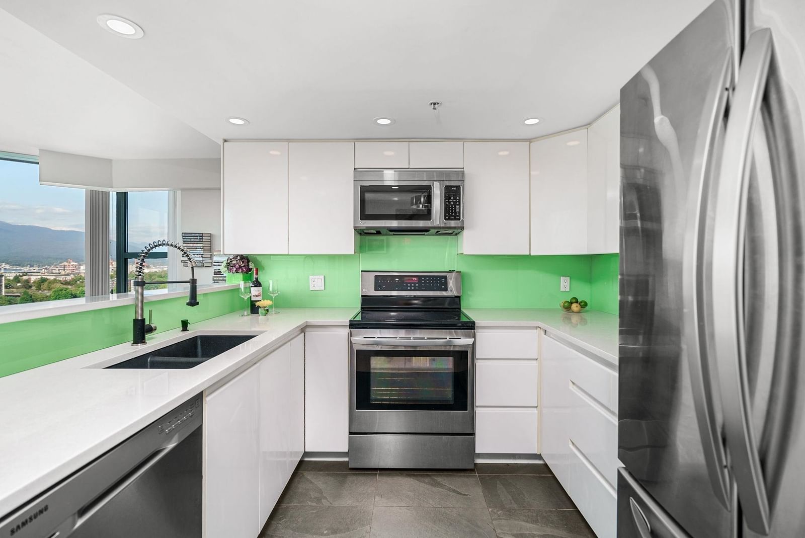 Listing Image 13