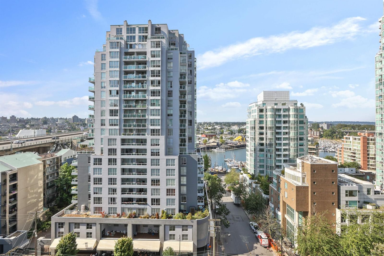 Listing Image 15