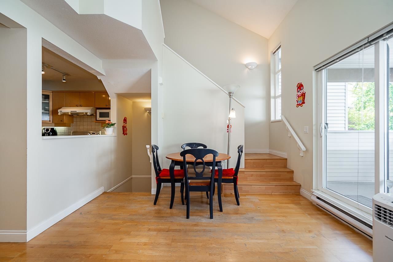 Listing Image 8