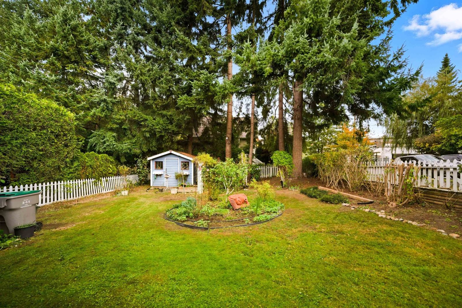 Listing Image 10