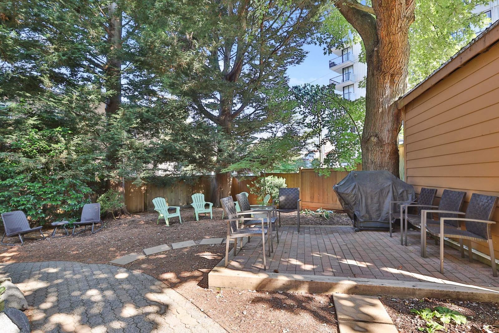 Listing Image 17