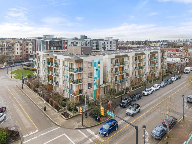 403 - 20460 Douglas Crescent