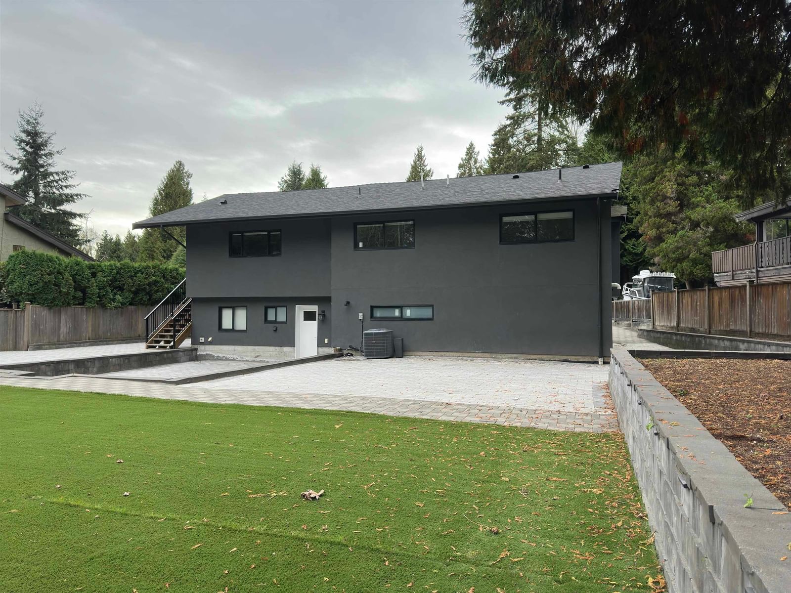 Listing Image 24