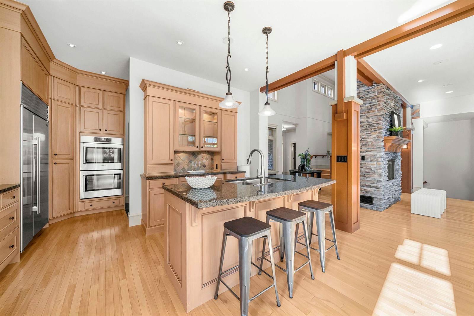 Listing Image 11