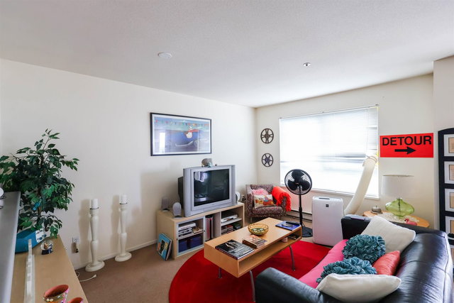 206 - 723 Twelfth Street