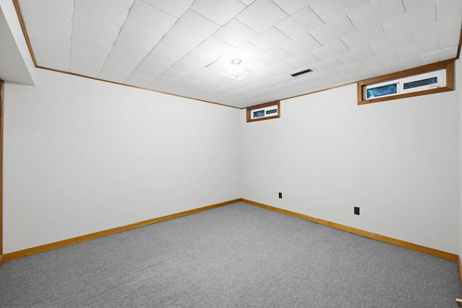 Listing Image 29
